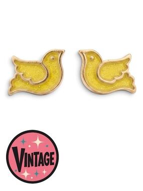 Vintage Avon 1988 Shimmering Dove Yellow Enamel Stud Earrings Rare